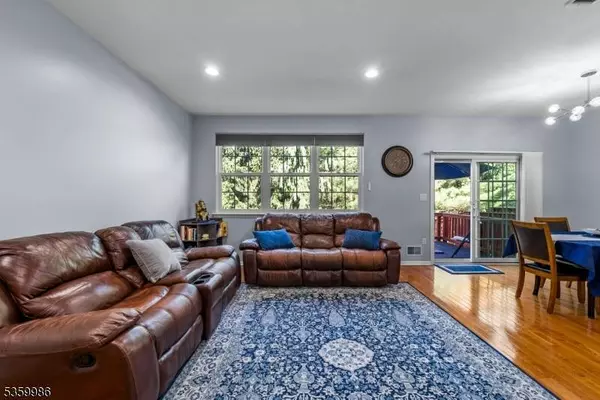 3 River Birch Cir, Montgomery Twp., NJ 08540