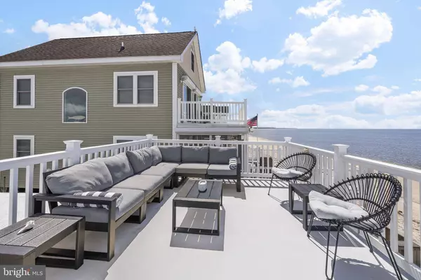 163 N BEACH AVE, Cape May Court House, NJ 08210