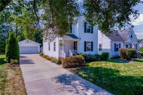 832 Roosevelt AVE, Cuyahoga Falls, OH 44221