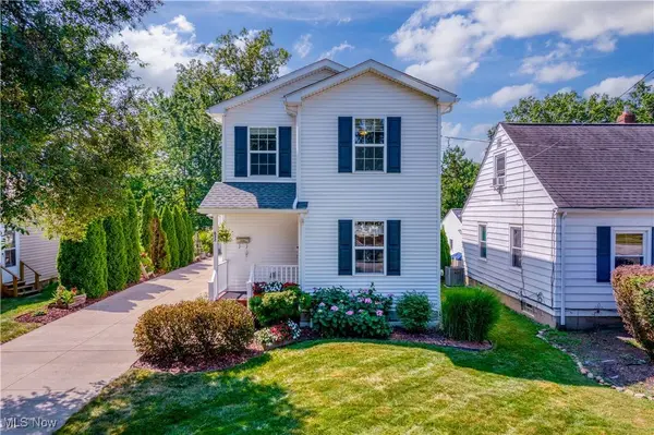 832 Roosevelt AVE, Cuyahoga Falls, OH 44221