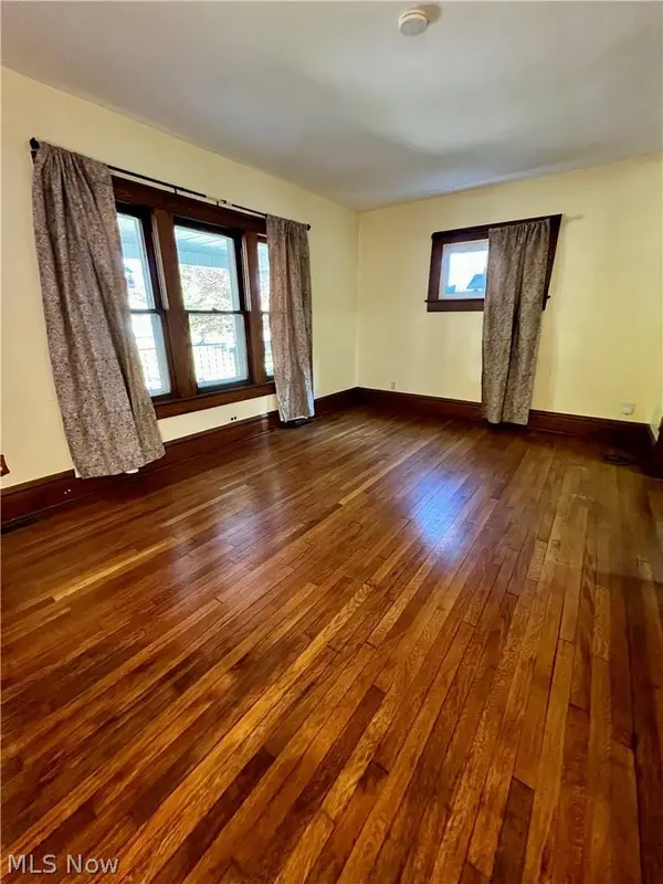 1116 Murray AVE, Akron, OH 44310