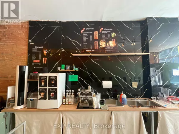 117 BANK STREET, Ottawa, ON K1P5N5