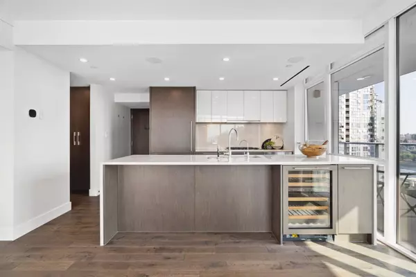 499 Pacific ST #1701, Vancouver, BC V6B 0N4