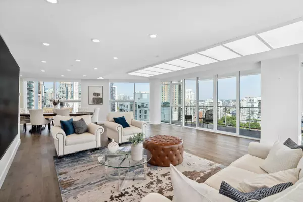 499 Pacific ST #1701, Vancouver, BC V6B 0N4