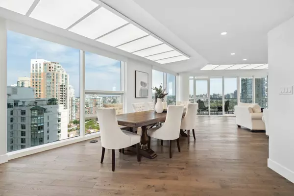 499 Pacific ST #1701, Vancouver, BC V6B 0N4