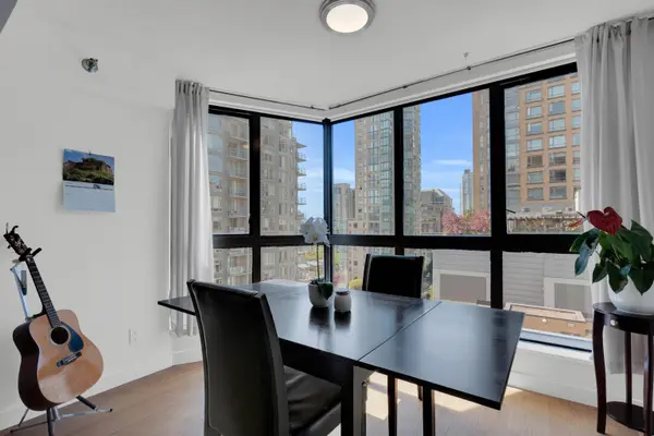 488 Helmcken Street ST #801, Vancouver, BC V6B 6E4