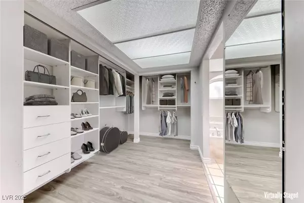 572 Cervantes DR, Henderson, NV 89014