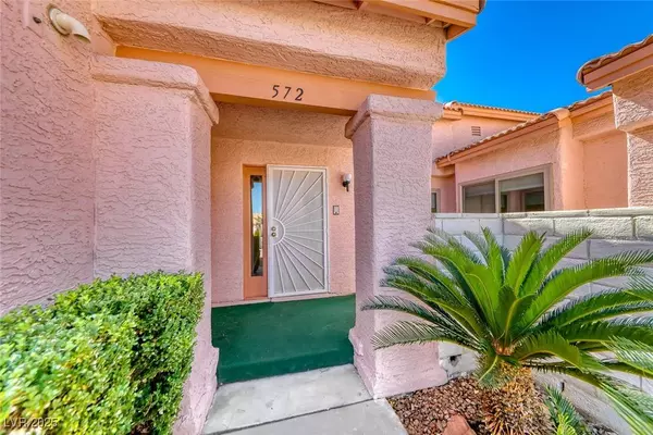572 Cervantes DR, Henderson, NV 89014