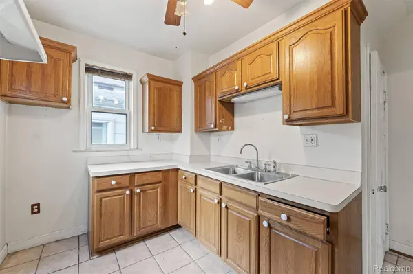 18511 Joseph Campau ST, Detroit, MI 48234