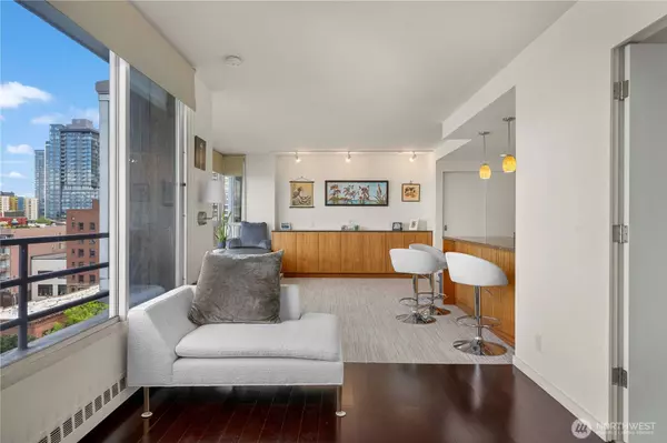 2125 1st AVE #802, Seattle, WA 98121