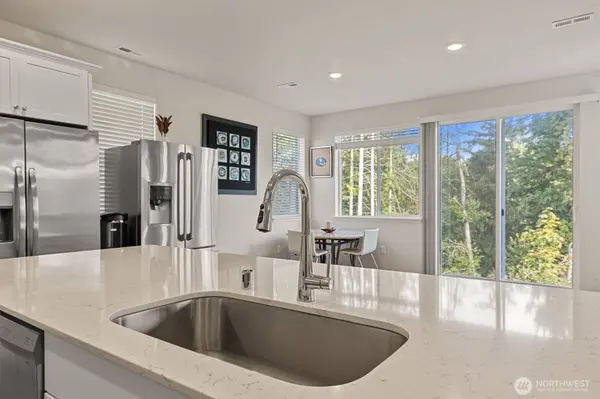 8109 285th PL NW, Stanwood, WA 98292