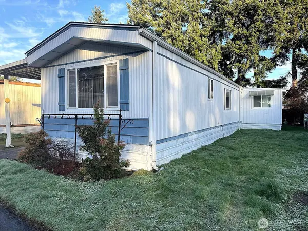 2210 Old Highway 99 South RD #31, Mount Vernon, WA 98273