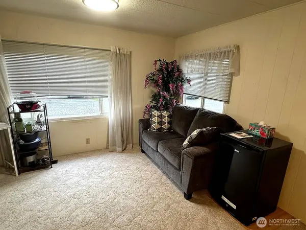 2210 Old Highway 99 South RD #31, Mount Vernon, WA 98273