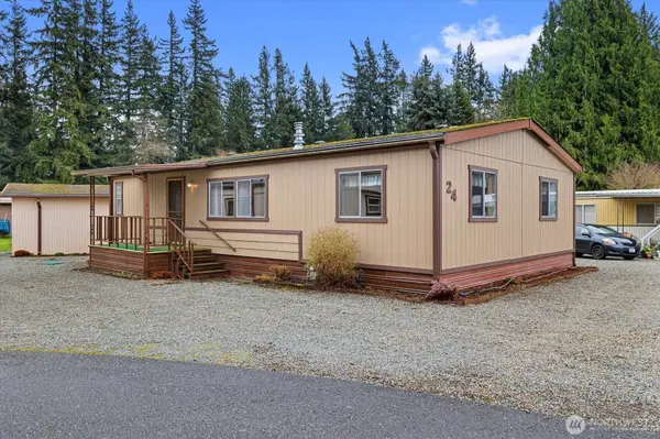 9403 Pierce LN #24, Sedro Woolley, WA 98284