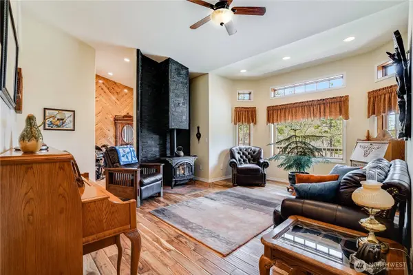 11 Deer Ridge RD, Goldendale, WA 98620