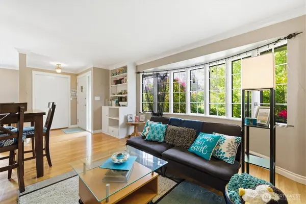 421 E Washington, Mount Vernon, WA 98274