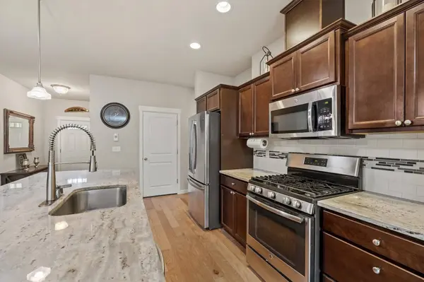 3925 Summersun ST, Mount Vernon, WA 98273