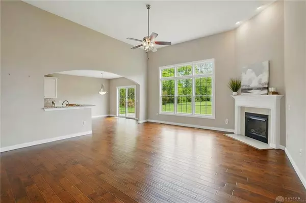 7250 Beaver Brook Drive, Springboro, OH 45066