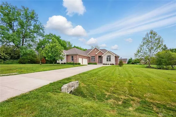 7250 Beaver Brook Drive, Springboro, OH 45066