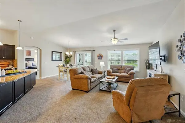 84 Waterhaven Way, Springboro, OH 45066