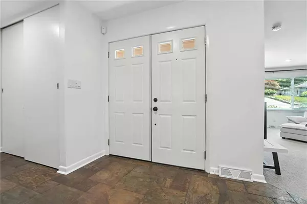 1325 Ridgeview Avenue, Dayton, OH 45409