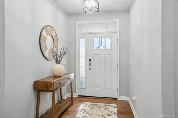 539 Bellasera Drive, Sugarcreek Township, OH 45440