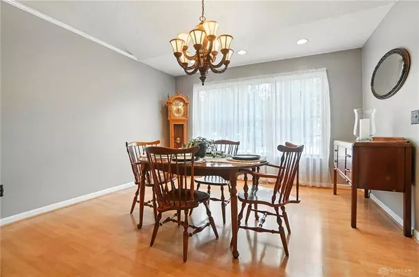 25 Kitty Hawk Drive, Springboro, OH 45066