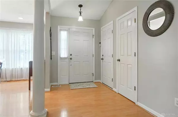 25 Kitty Hawk Drive, Springboro, OH 45066