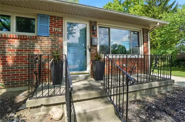 1118 Robin Road, Springfield, OH 45503