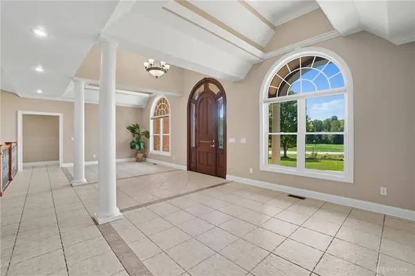 454 Skyland Drive, Bellbrook, OH 45305