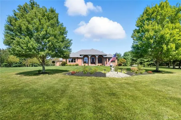 454 Skyland Drive, Bellbrook, OH 45305