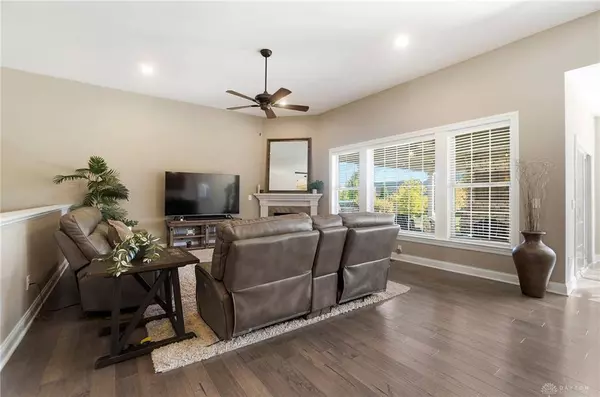 1123 Chambrey Court, Clearcreek Twp, OH 45458