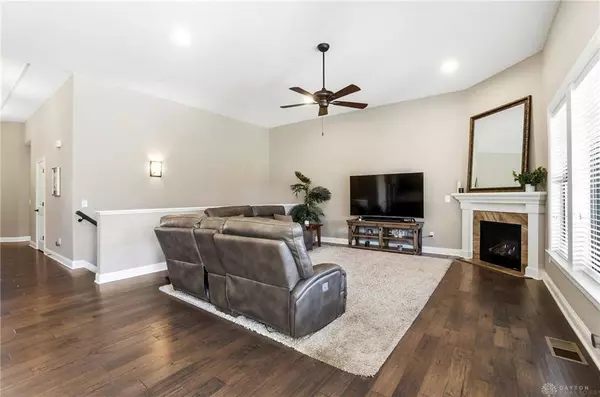 1123 Chambrey Court, Clearcreek Twp, OH 45458