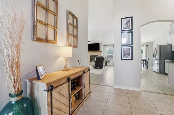 9809 Southern Belle Court, Dayton, OH 45458