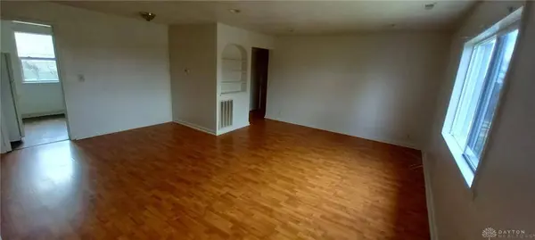 2312 Davue Circle, Dayton, OH 45406