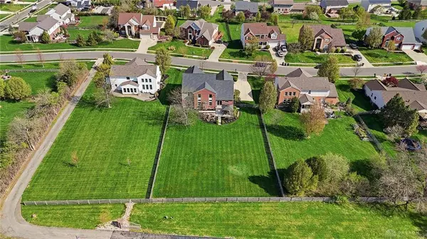 47 Dinsley Place, Springboro, OH 45066