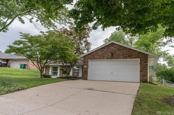 220 Evergreen Drive, Springboro, OH 45066