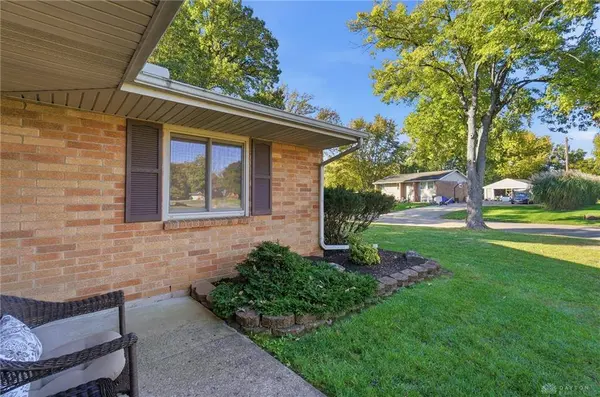 7812 Washington Park Drive, Centerville, OH 45459