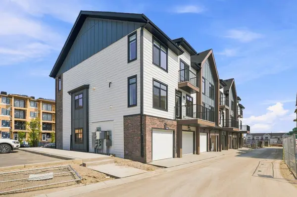 189 148 AVE NW, Calgary, AB T3P 2M3