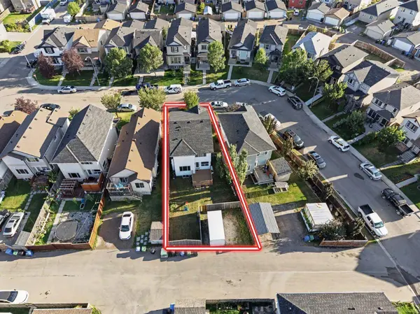 129 Saddlebrook CIR NE, Calgary, AB T3J 0K4
