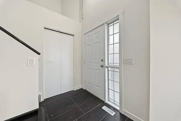 310 Castleridge DR NE, Calgary, AB T3J 3C4