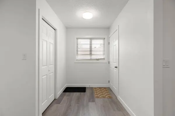 5711 24 AVE NE, Calgary, AB T1Y4R1