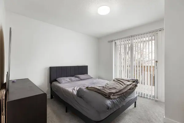 5711 24 AVE NE, Calgary, AB T1Y4R1