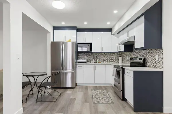 5711 24 AVE NE, Calgary, AB T1Y4R1