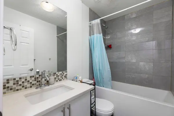 5711 24 AVE NE, Calgary, AB T1Y4R1
