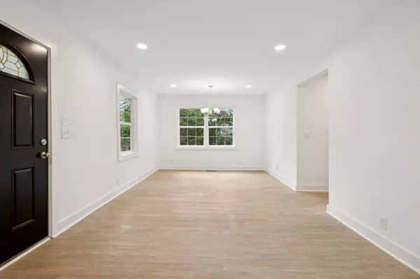 7932 Maple St, Lyles, TN 37098