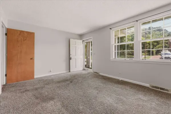 413 Clearwater Dr, Nashville, TN 37217