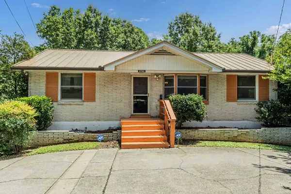 4946 Packard Dr, Nashville, TN 37211