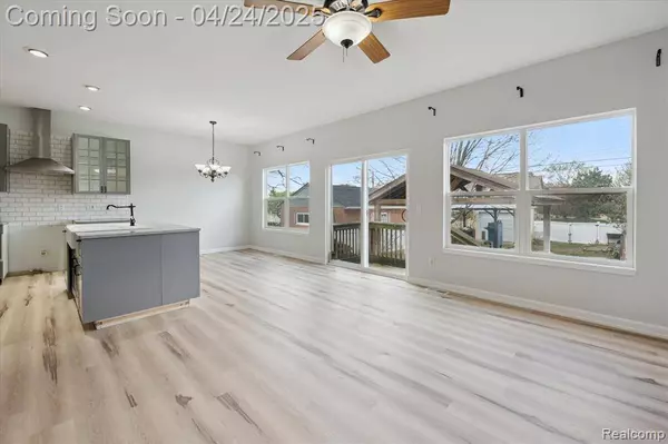 3204 JOHN R Street, Trenton, MI 48183