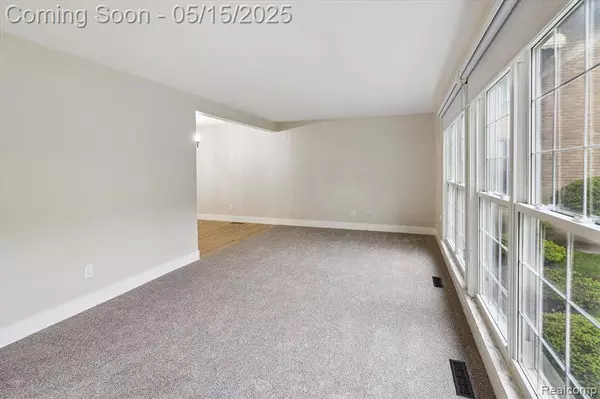 1199 S SHELDON Road N N100, Plymouth, MI 48170